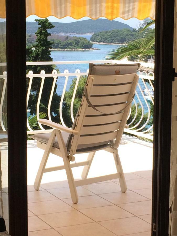 Appartement In 70m From The Sea Maslinica