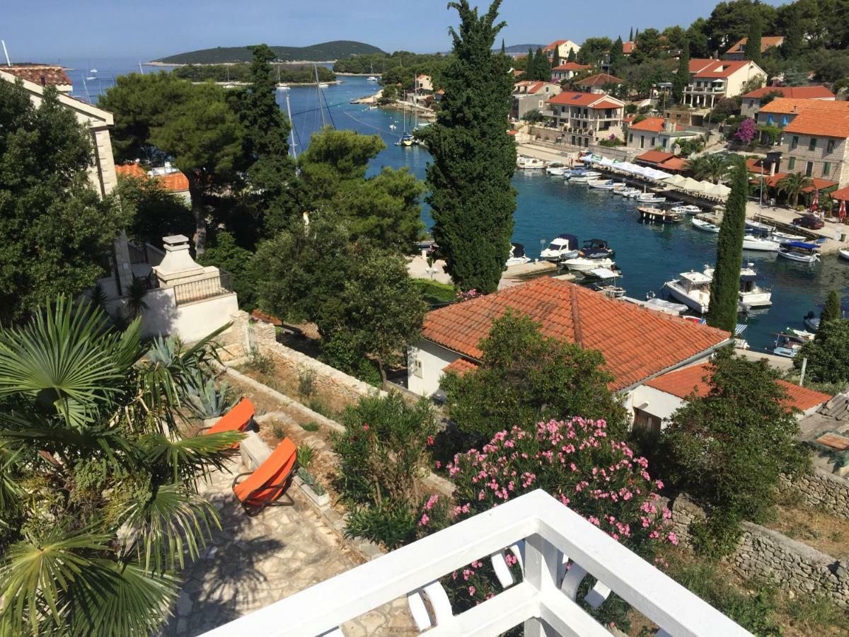 In 70m From The Sea * Maslinica